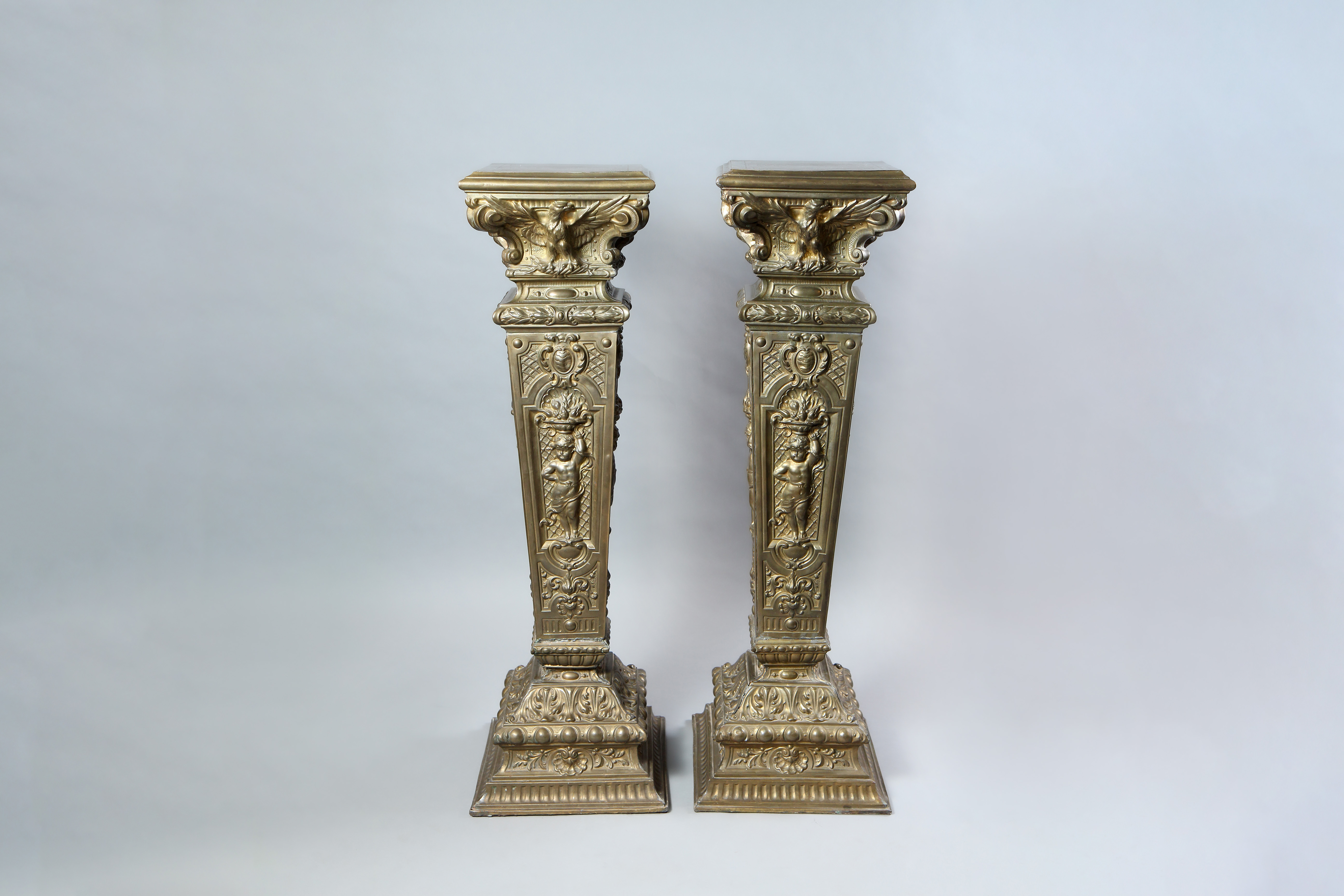 PEDESTALES COLONIALES